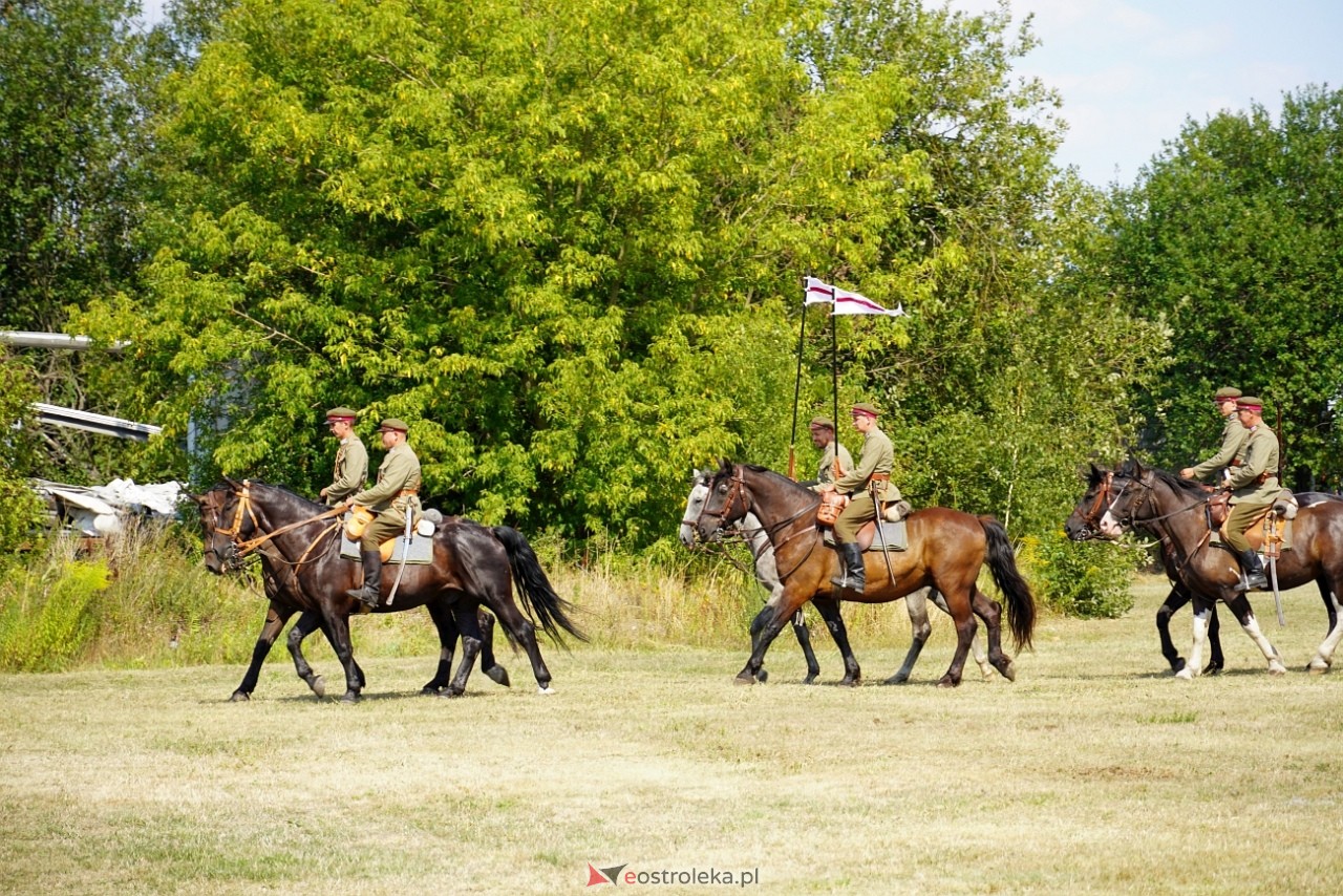 Piknik Militarny w Rzekuniu [17.08.2024] - zdjęcie #47 - eOstroleka.pl