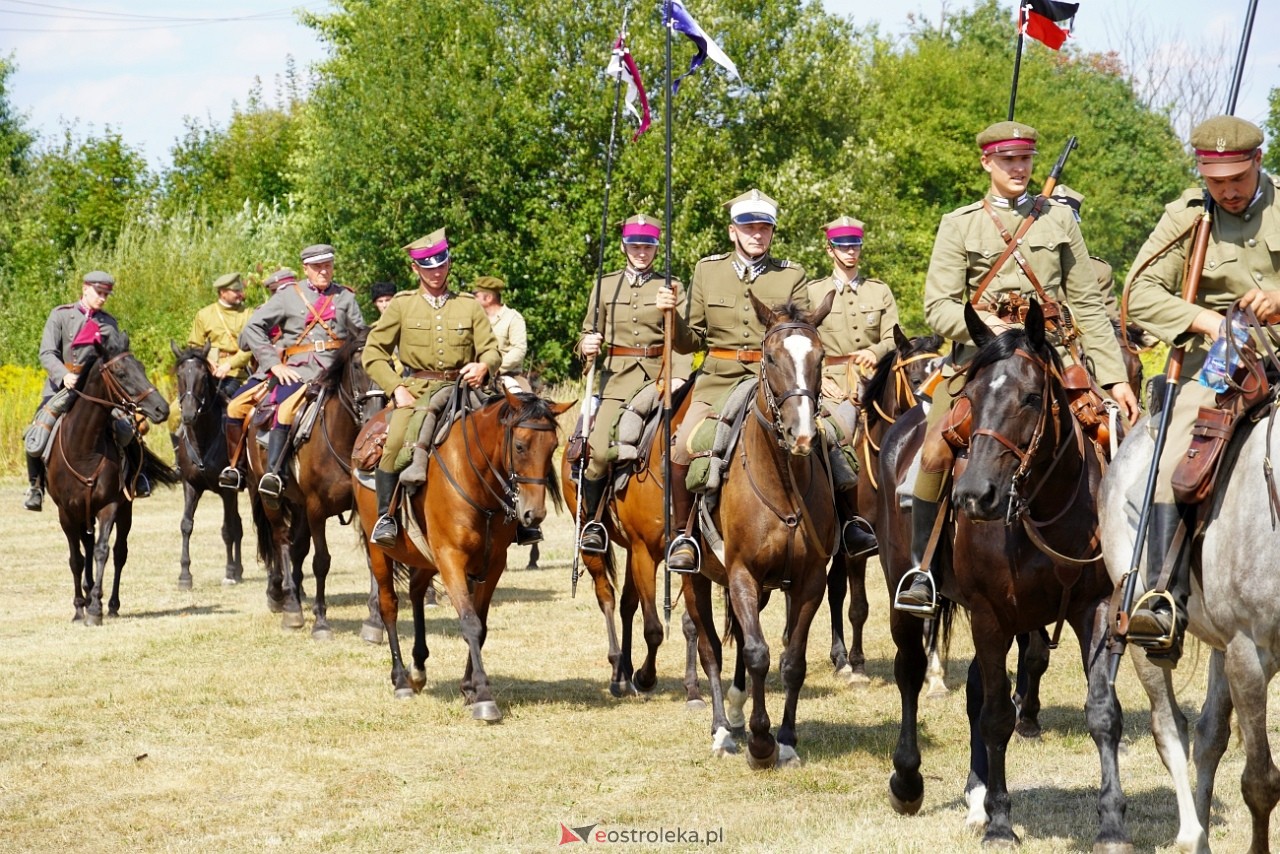 Piknik Militarny w Rzekuniu [17.08.2024] - zdjęcie #42 - eOstroleka.pl