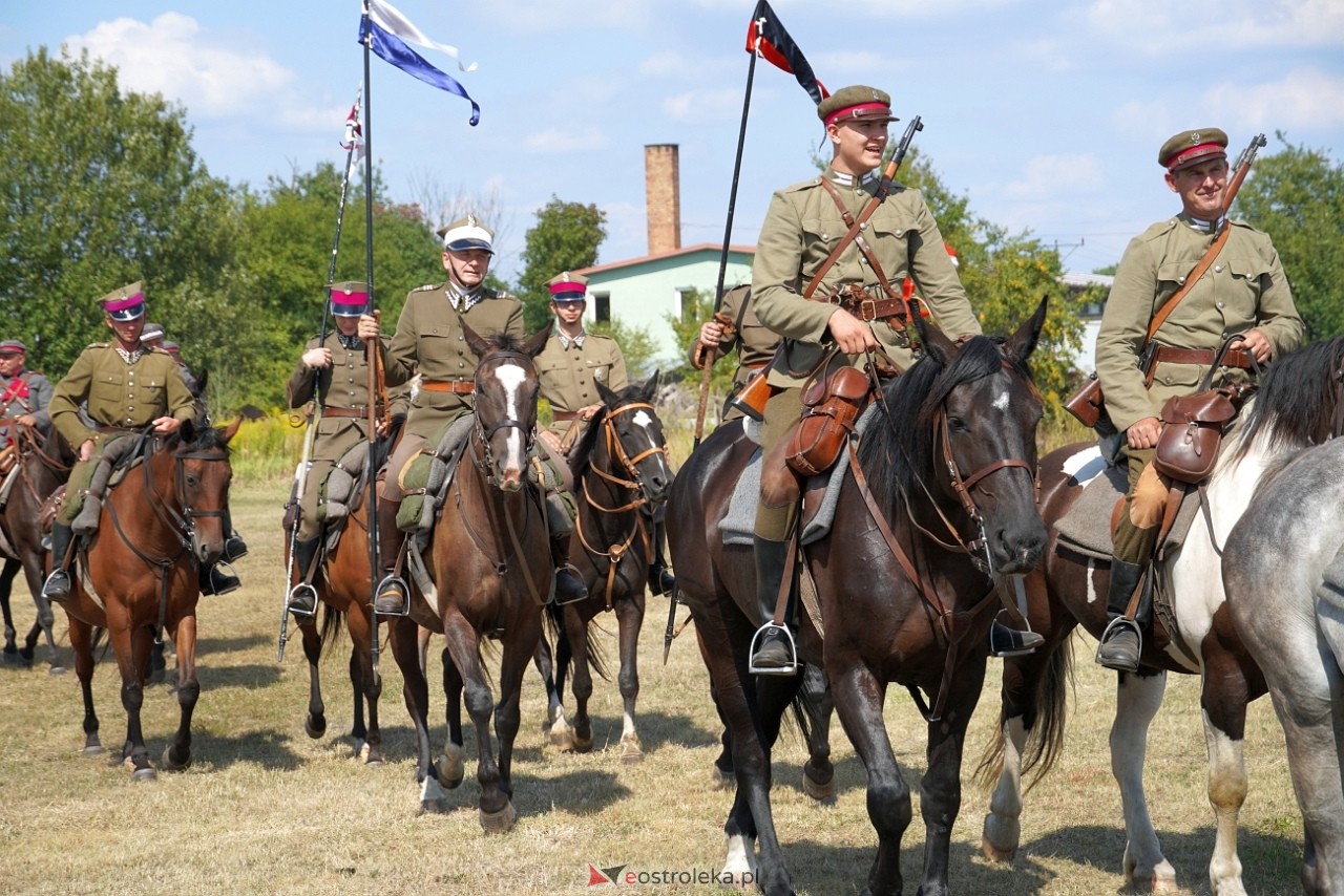 Piknik Militarny w Rzekuniu [17.08.2024] - zdjęcie #39 - eOstroleka.pl