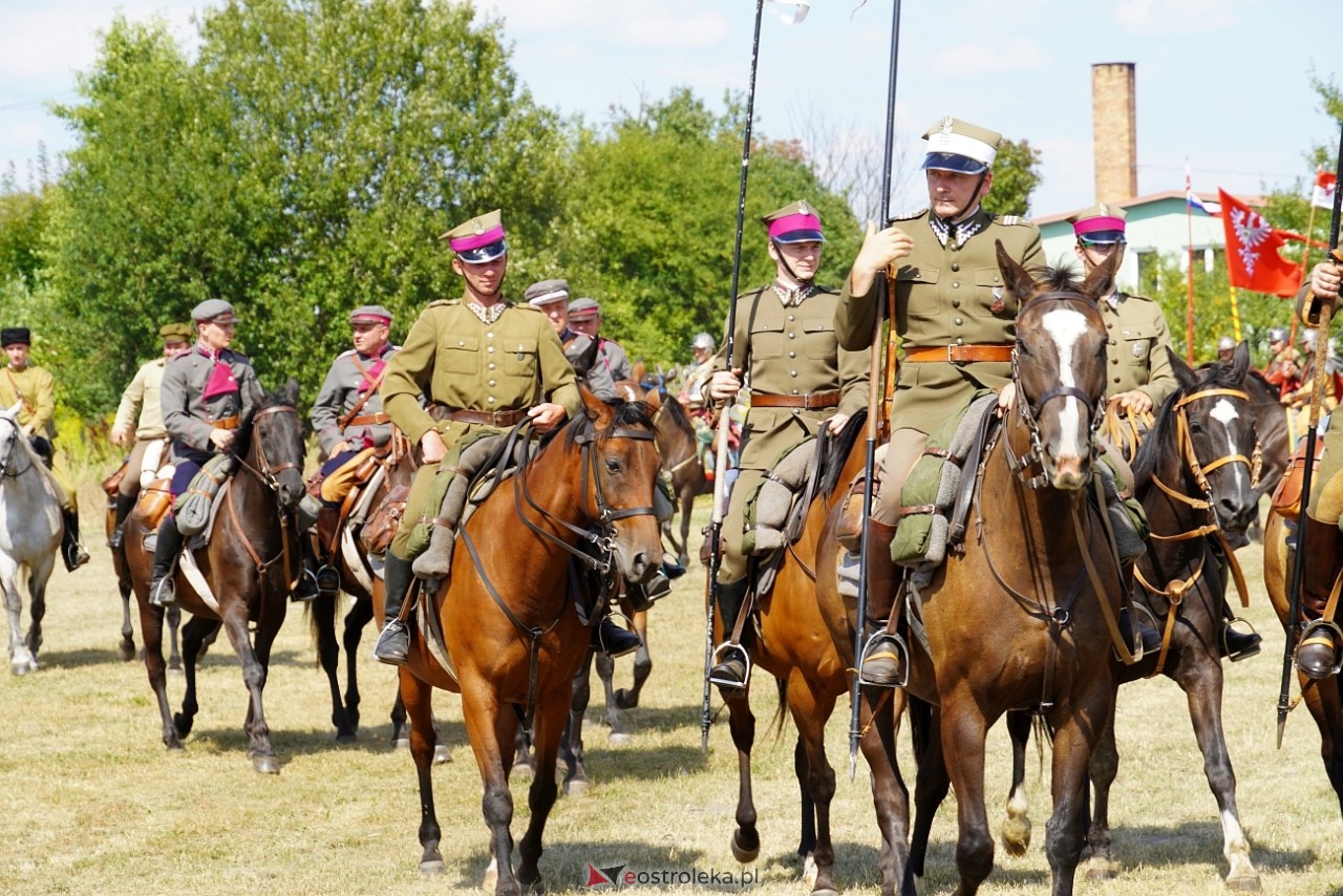 Piknik Militarny w Rzekuniu [17.08.2024] - zdjęcie #38 - eOstroleka.pl