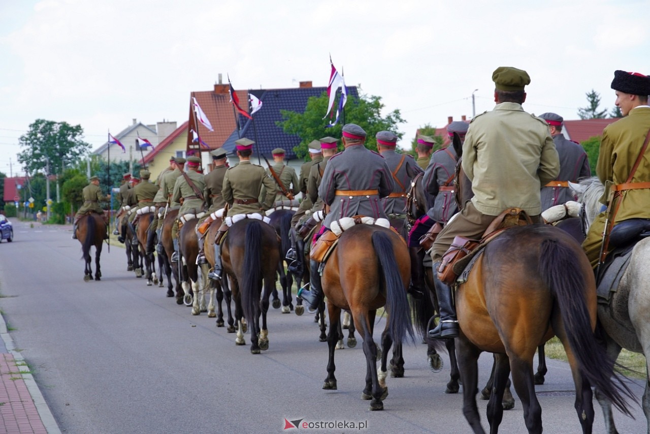 Piknik Militarny w Rzekuniu [17.08.2024] - zdjęcie #16 - eOstroleka.pl