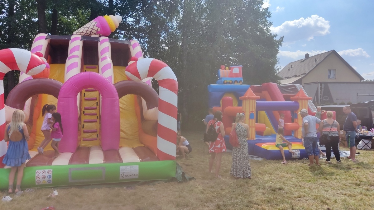 Piknik Radosne Wakacje 2 na Osiedlu Łazek [17.08.2024] - zdjęcie #14 - eOstroleka.pl