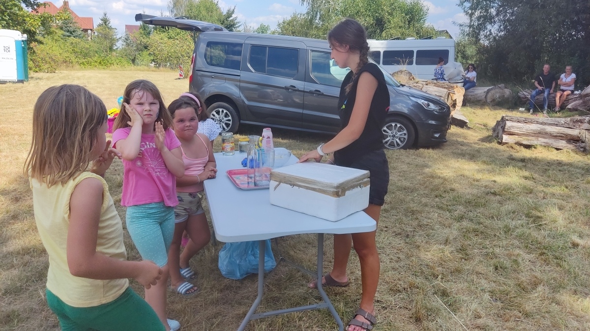 Piknik Radosne Wakacje 2 na Osiedlu Łazek [17.08.2024] - zdjęcie #5 - eOstroleka.pl