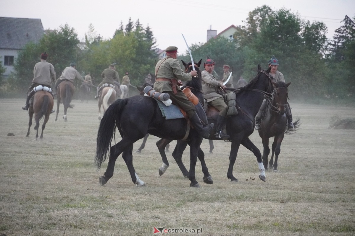 Rekonstrukcja historyczna Bolszewika goń! w Rzekuniu [17.08.2024] - zdjęcie #672 - eOstroleka.pl