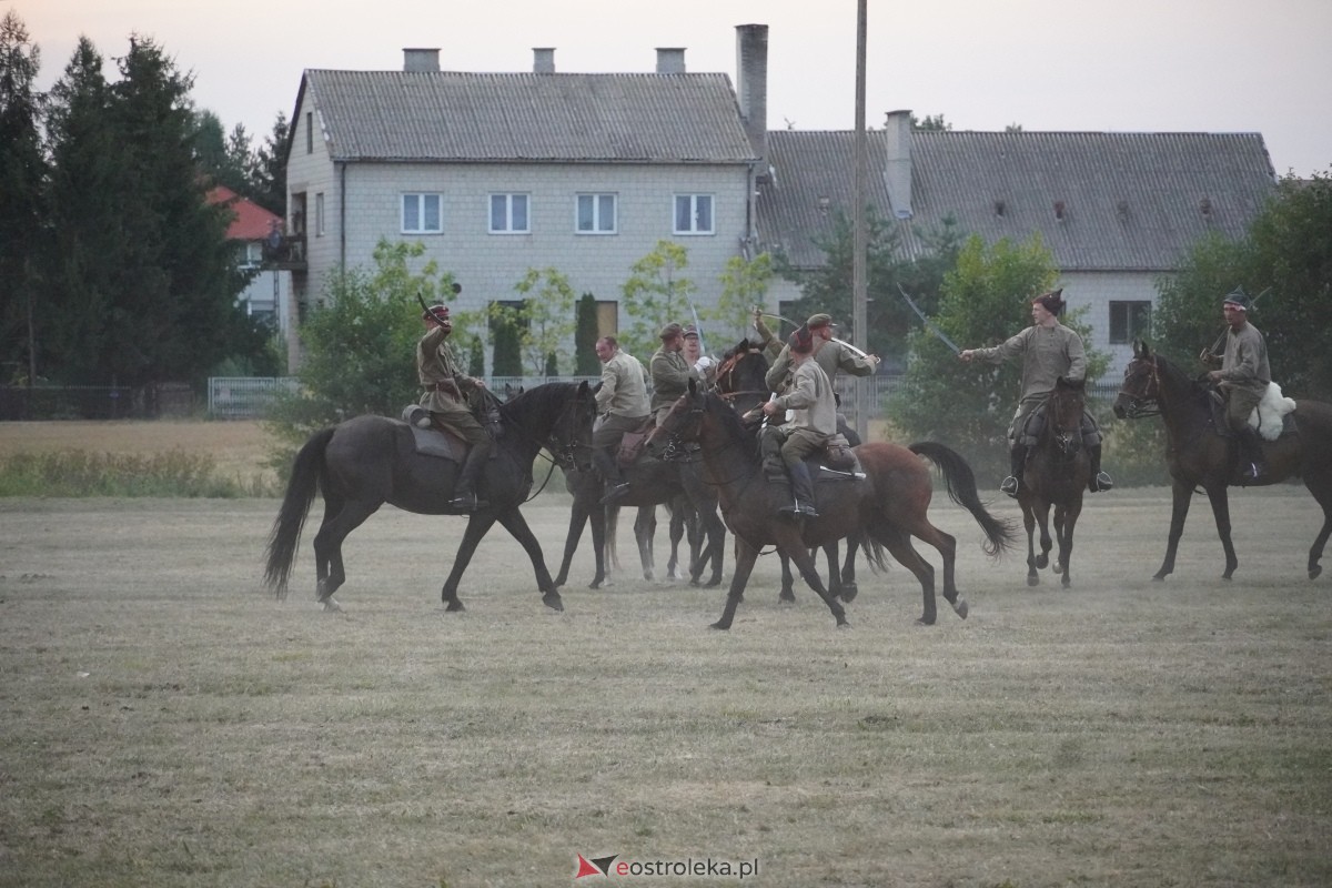 Rekonstrukcja historyczna Bolszewika goń! w Rzekuniu [17.08.2024] - zdjęcie #669 - eOstroleka.pl