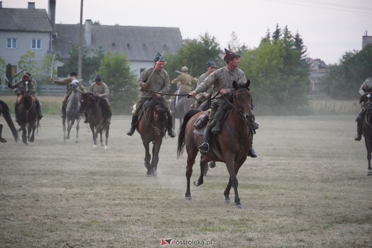 Rekonstrukcja historyczna Bolszewika goń! w Rzekuniu [17.08.2024] - zdjęcie #663 - eOstroleka.pl
