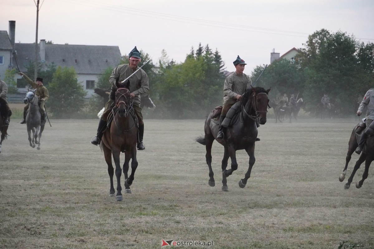 Rekonstrukcja historyczna Bolszewika goń! w Rzekuniu [17.08.2024] - zdjęcie #661 - eOstroleka.pl