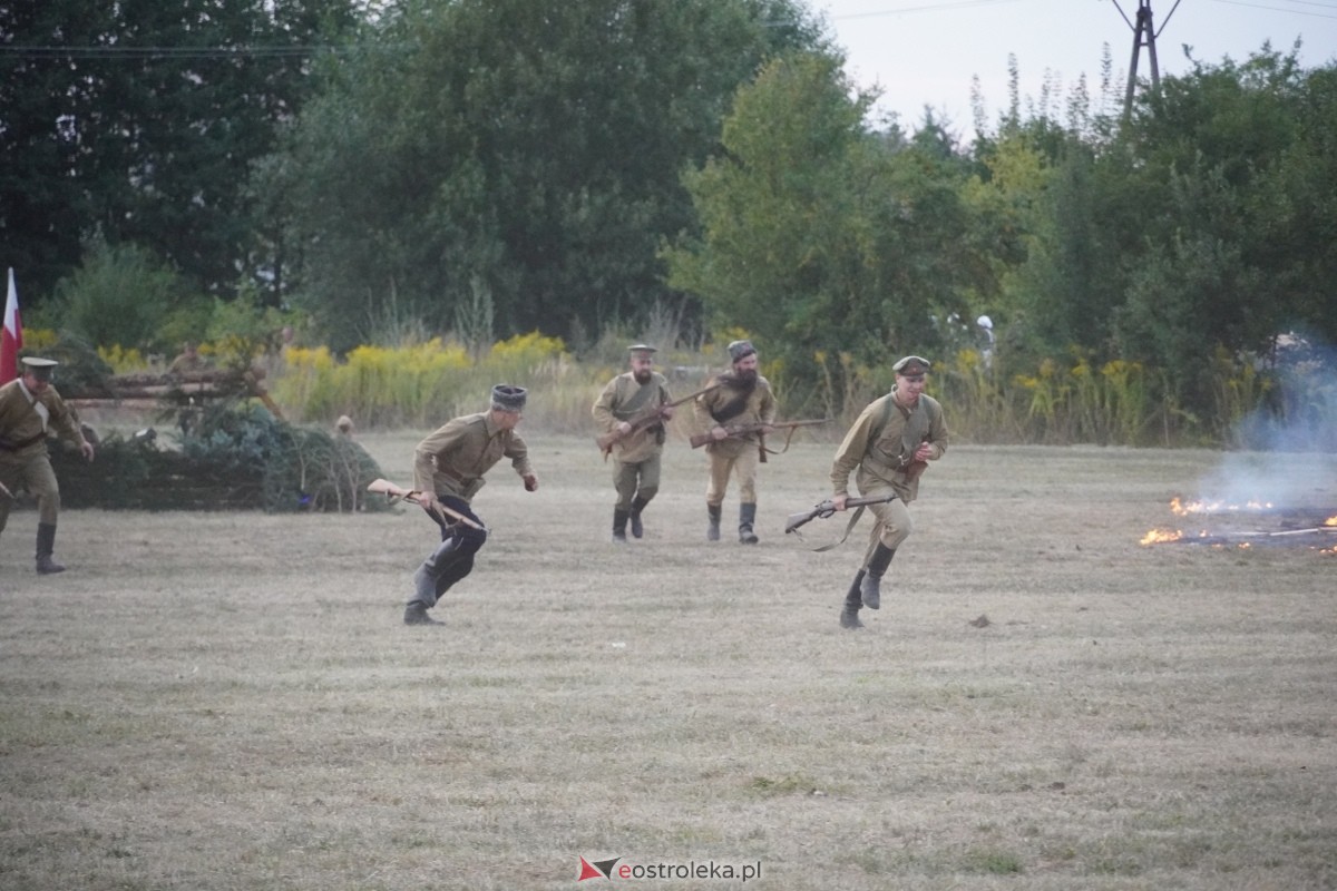 Rekonstrukcja historyczna Bolszewika goń! w Rzekuniu [17.08.2024] - zdjęcie #649 - eOstroleka.pl