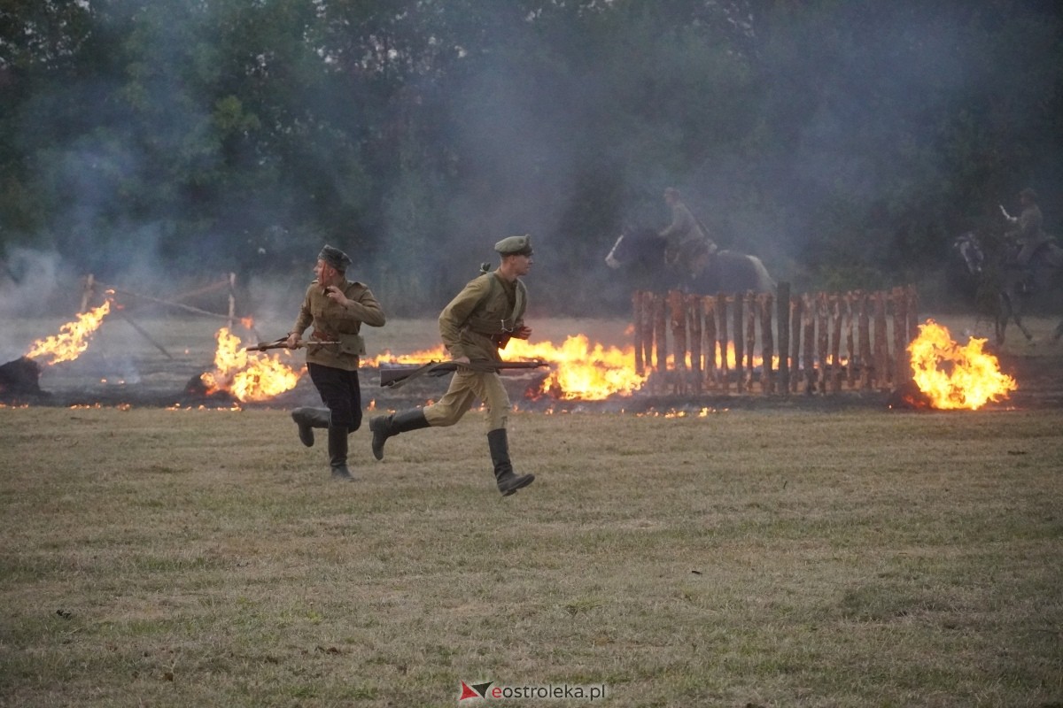 Rekonstrukcja historyczna Bolszewika goń! w Rzekuniu [17.08.2024] - zdjęcie #644 - eOstroleka.pl