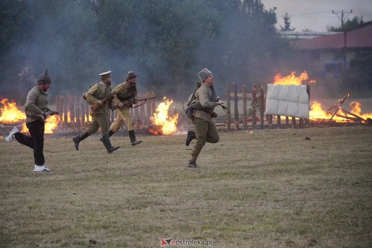 Rekonstrukcja historyczna Bolszewika goń! w Rzekuniu [17.08.2024] - zdjęcie #640 - eOstroleka.pl
