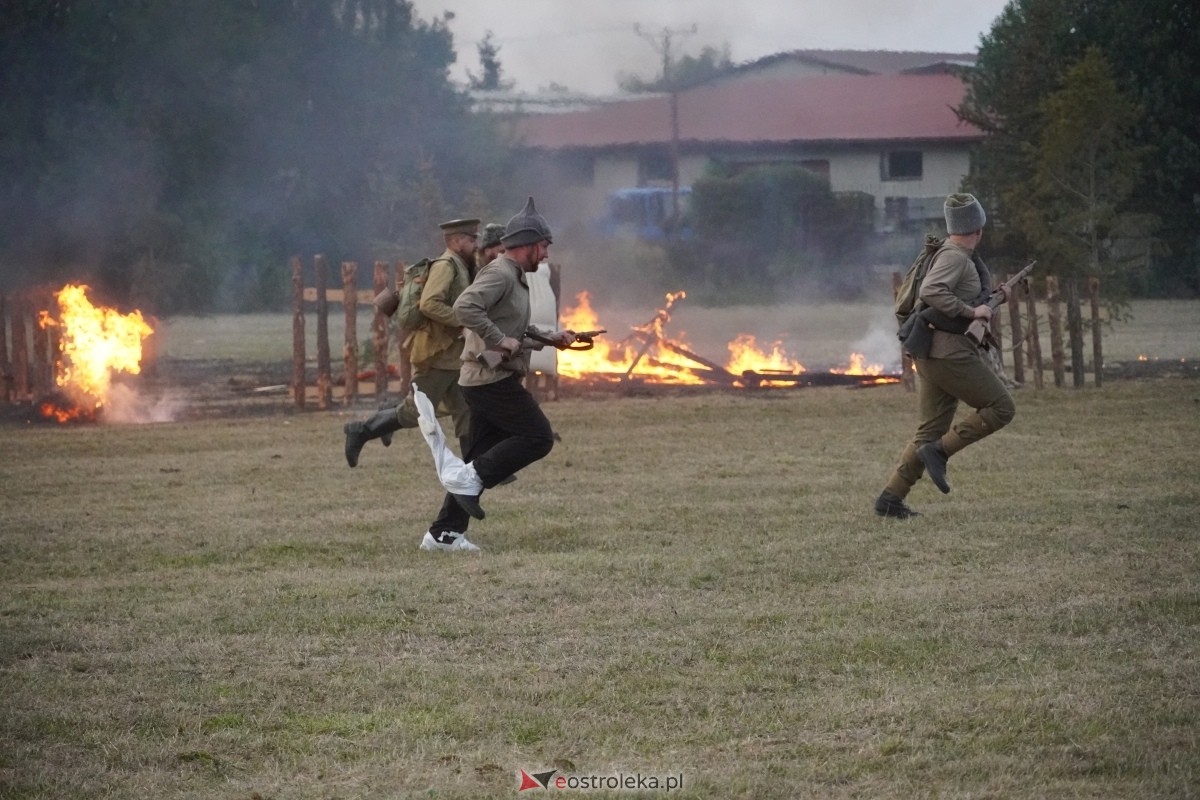 Rekonstrukcja historyczna Bolszewika goń! w Rzekuniu [17.08.2024] - zdjęcie #638 - eOstroleka.pl