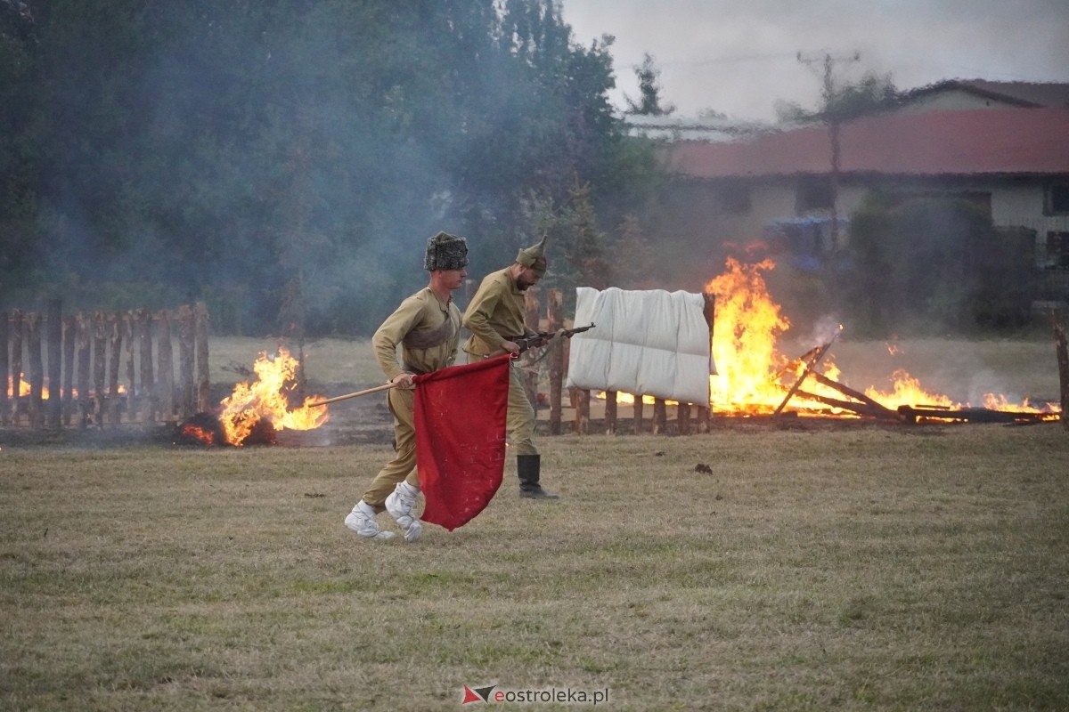 Rekonstrukcja historyczna Bolszewika goń! w Rzekuniu [17.08.2024] - zdjęcie #632 - eOstroleka.pl