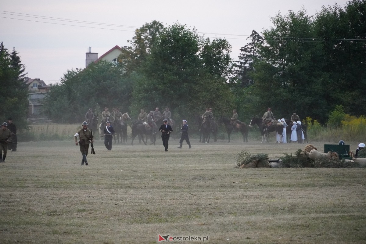 Rekonstrukcja historyczna Bolszewika goń! w Rzekuniu [17.08.2024] - zdjęcie #621 - eOstroleka.pl