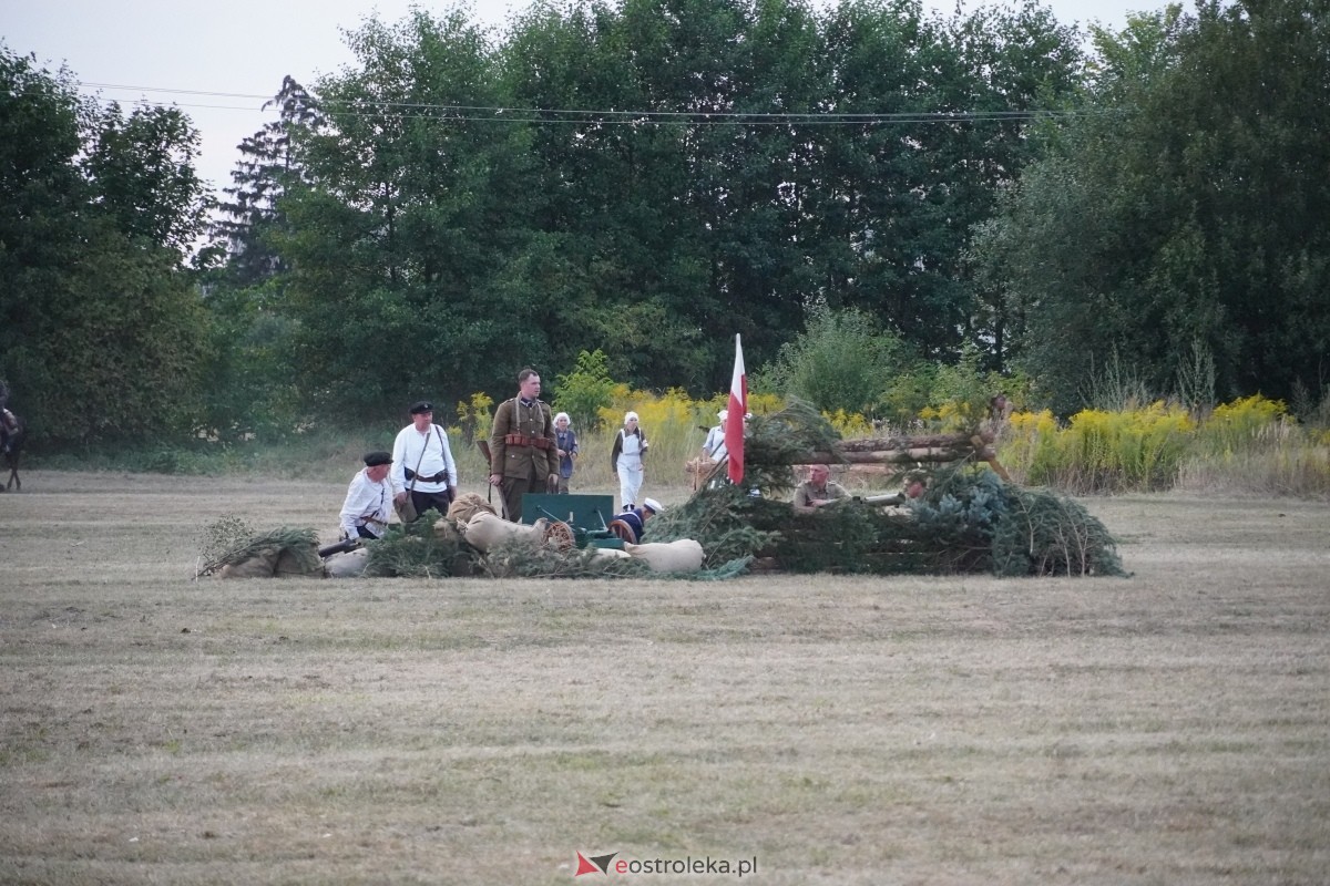 Rekonstrukcja historyczna Bolszewika goń! w Rzekuniu [17.08.2024] - zdjęcie #616 - eOstroleka.pl