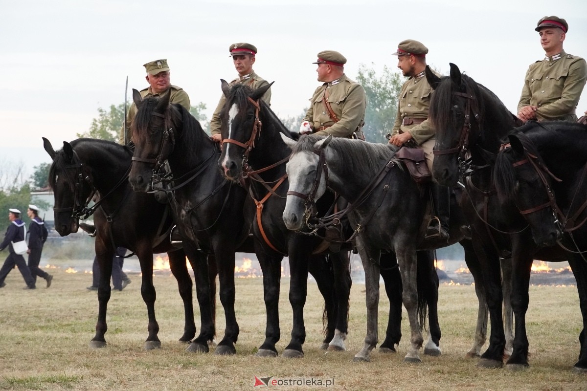 Rekonstrukcja historyczna Bolszewika goń! w Rzekuniu [17.08.2024] - zdjęcie #595 - eOstroleka.pl