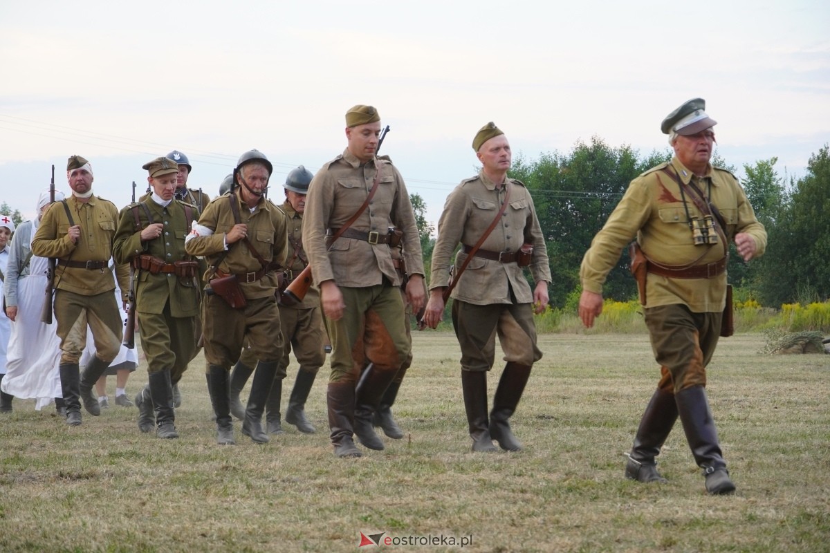 Rekonstrukcja historyczna Bolszewika goń! w Rzekuniu [17.08.2024] - zdjęcie #584 - eOstroleka.pl