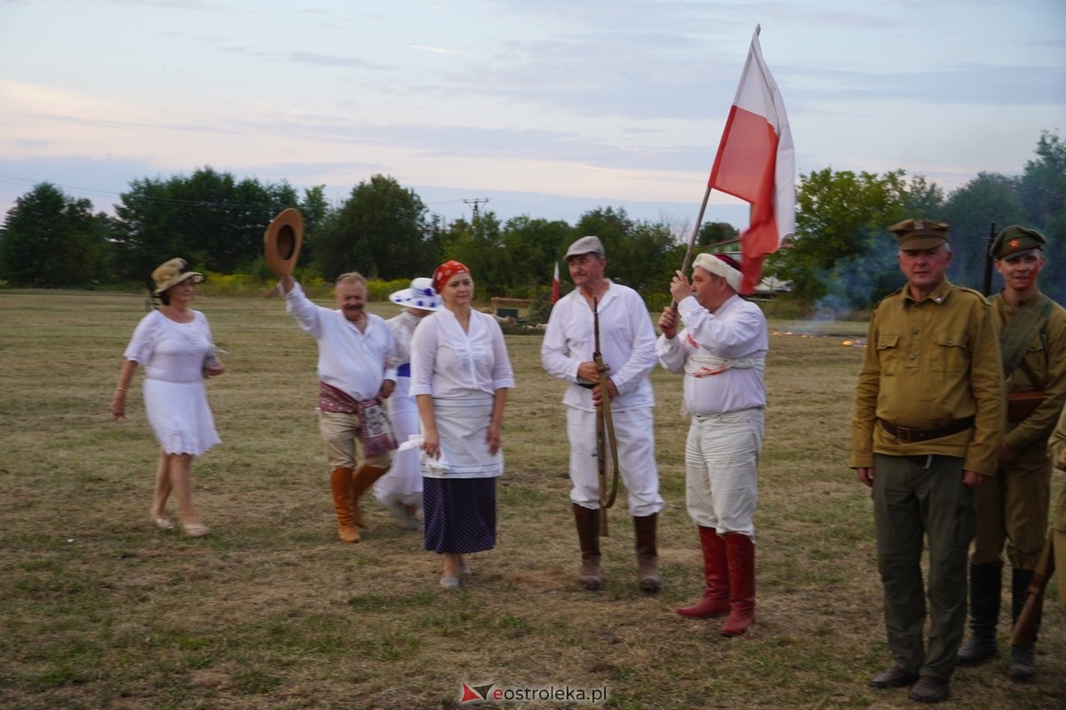 Rekonstrukcja historyczna Bolszewika goń! w Rzekuniu [17.08.2024] - zdjęcie #564 - eOstroleka.pl
