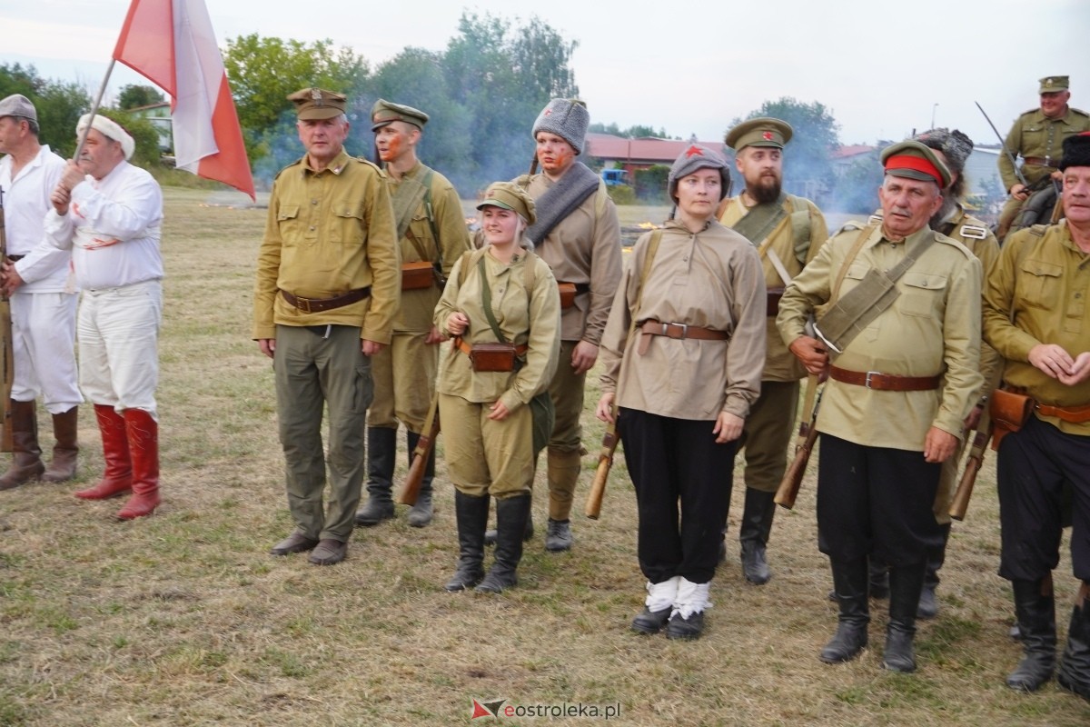 Rekonstrukcja historyczna Bolszewika goń! w Rzekuniu [17.08.2024] - zdjęcie #562 - eOstroleka.pl