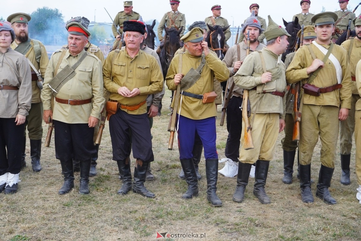 Rekonstrukcja historyczna Bolszewika goń! w Rzekuniu [17.08.2024] - zdjęcie #560 - eOstroleka.pl