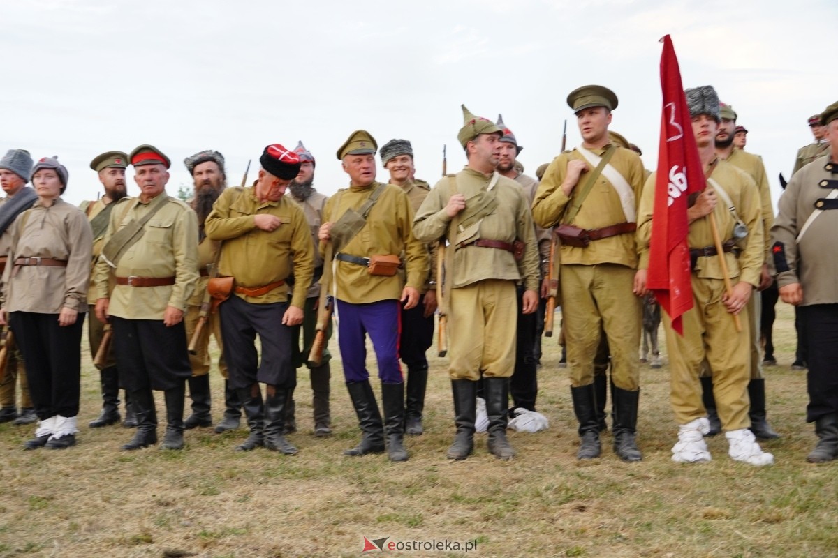 Rekonstrukcja historyczna Bolszewika goń! w Rzekuniu [17.08.2024] - zdjęcie #542 - eOstroleka.pl