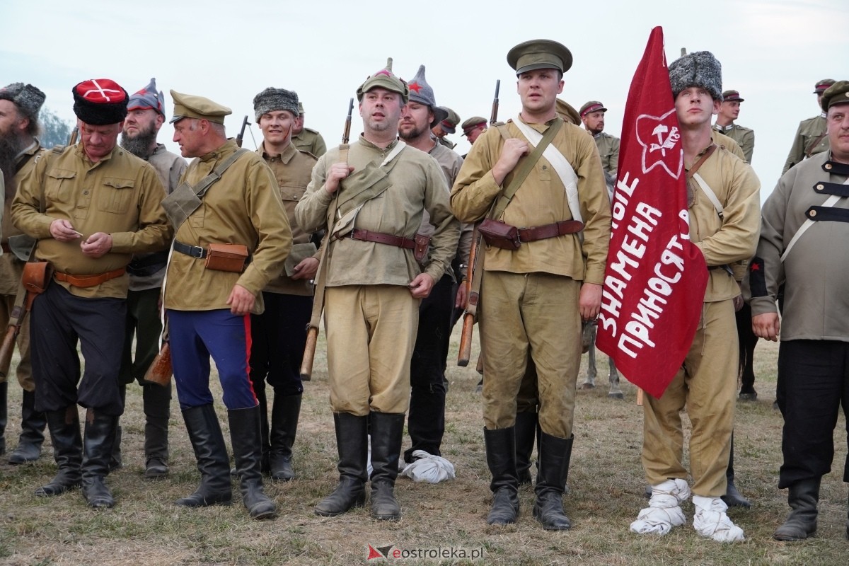 Rekonstrukcja historyczna Bolszewika goń! w Rzekuniu [17.08.2024] - zdjęcie #530 - eOstroleka.pl