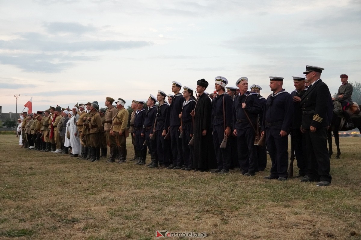 Rekonstrukcja historyczna Bolszewika goń! w Rzekuniu [17.08.2024] - zdjęcie #518 - eOstroleka.pl
