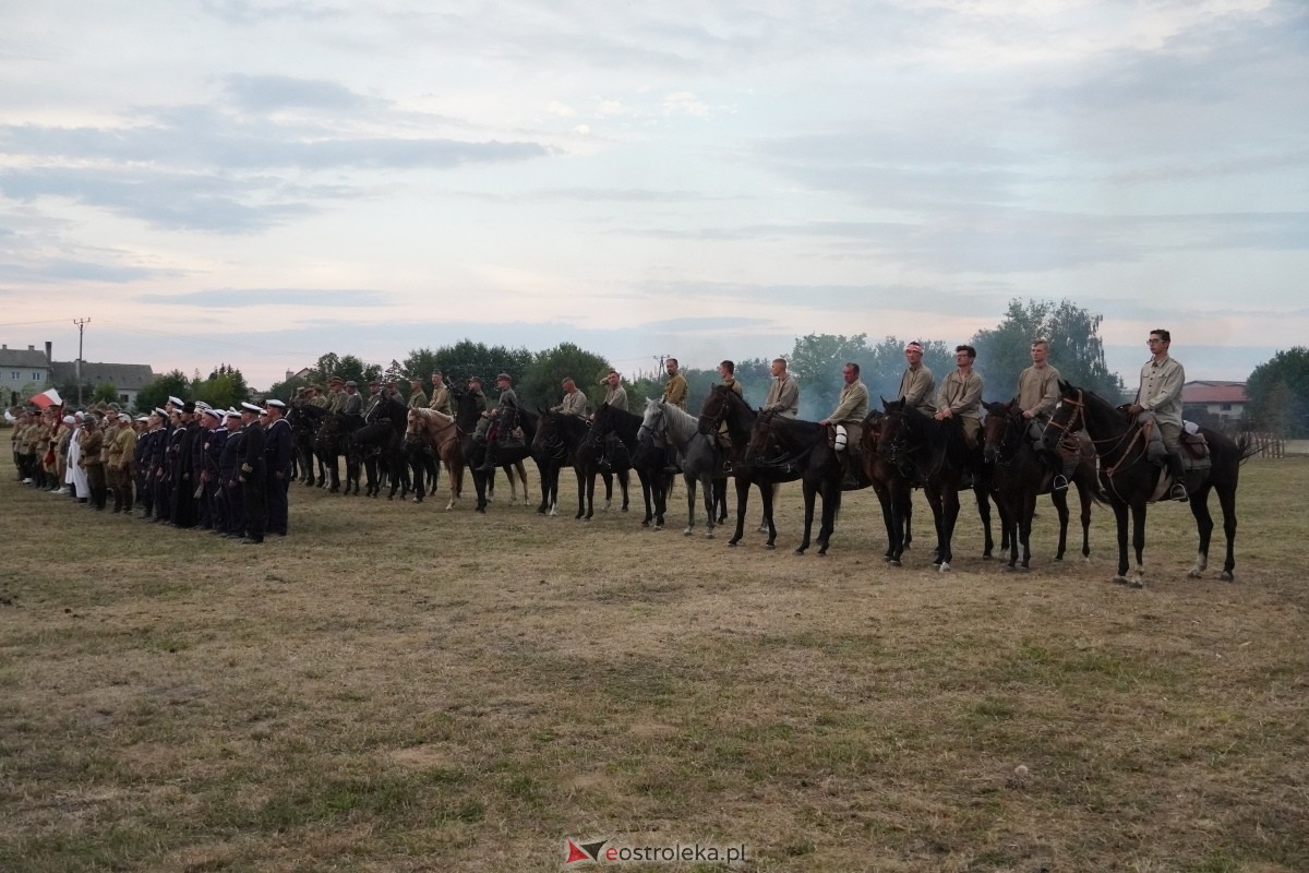 Rekonstrukcja historyczna Bolszewika goń! w Rzekuniu [17.08.2024] - zdjęcie #491 - eOstroleka.pl