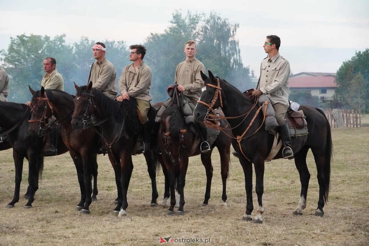 Rekonstrukcja historyczna Bolszewika goń! w Rzekuniu [17.08.2024] - zdjęcie #585 - eOstroleka.pl