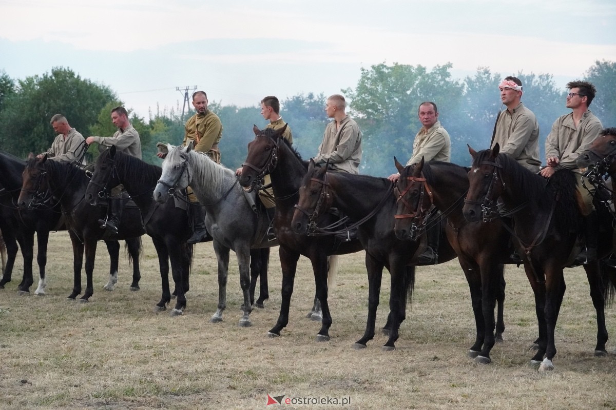 Rekonstrukcja historyczna Bolszewika goń! w Rzekuniu [17.08.2024] - zdjęcie #583 - eOstroleka.pl
