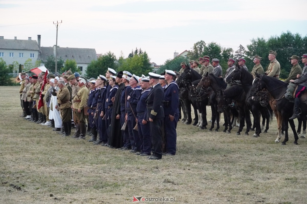 Rekonstrukcja historyczna Bolszewika goń! w Rzekuniu [17.08.2024] - zdjęcie #577 - eOstroleka.pl