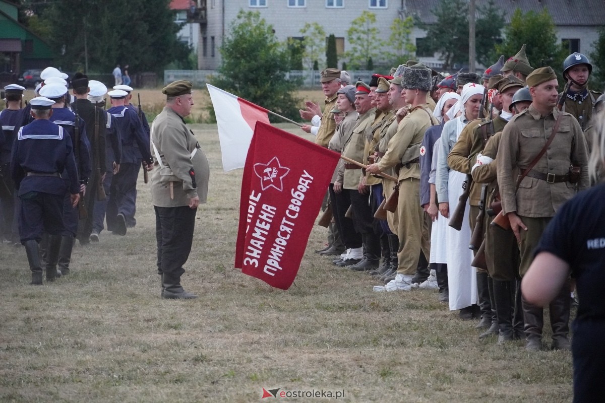 Rekonstrukcja historyczna Bolszewika goń! w Rzekuniu [17.08.2024] - zdjęcie #567 - eOstroleka.pl