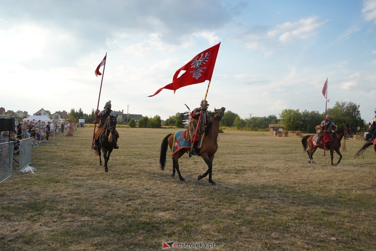 Rekonstrukcja historyczna Bolszewika goń! w Rzekuniu [17.08.2024] - zdjęcie #527 - eOstroleka.pl