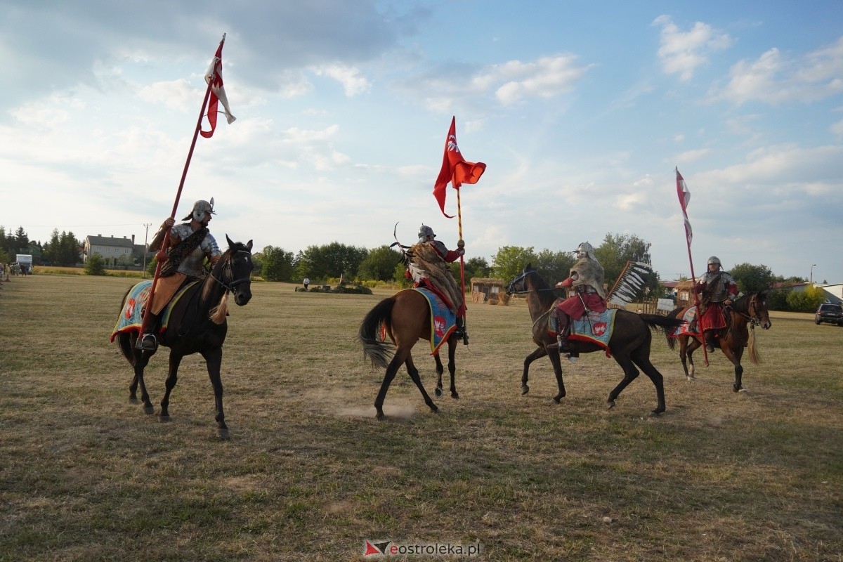 Rekonstrukcja historyczna Bolszewika goń! w Rzekuniu [17.08.2024] - zdjęcie #525 - eOstroleka.pl