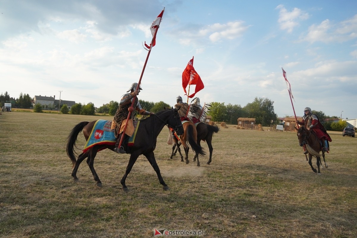 Rekonstrukcja historyczna Bolszewika goń! w Rzekuniu [17.08.2024] - zdjęcie #523 - eOstroleka.pl