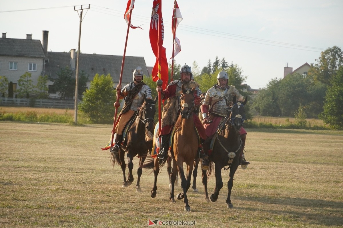 Rekonstrukcja historyczna Bolszewika goń! w Rzekuniu [17.08.2024] - zdjęcie #517 - eOstroleka.pl