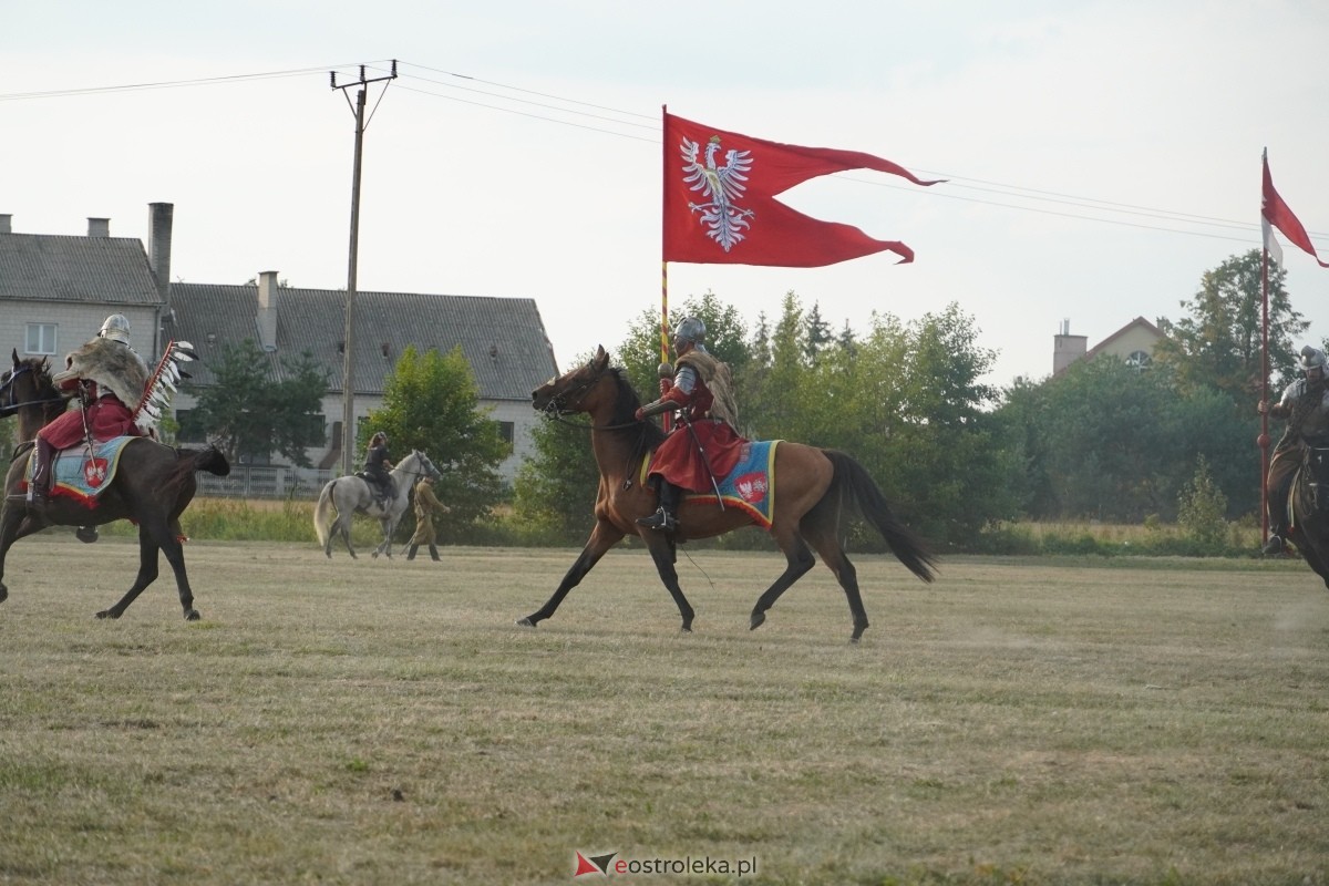 Rekonstrukcja historyczna Bolszewika goń! w Rzekuniu [17.08.2024] - zdjęcie #471 - eOstroleka.pl