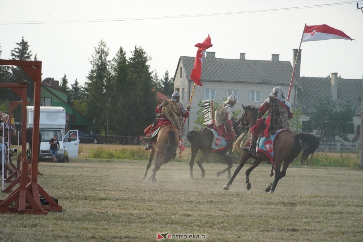 Rekonstrukcja historyczna Bolszewika goń! w Rzekuniu [17.08.2024] - zdjęcie #467 - eOstroleka.pl
