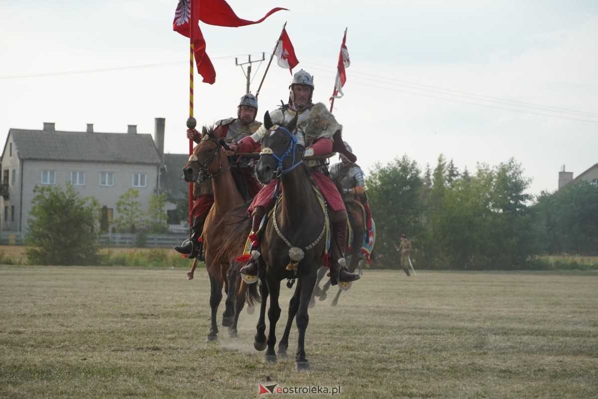 Rekonstrukcja historyczna Bolszewika goń! w Rzekuniu [17.08.2024] - zdjęcie #493 - eOstroleka.pl
