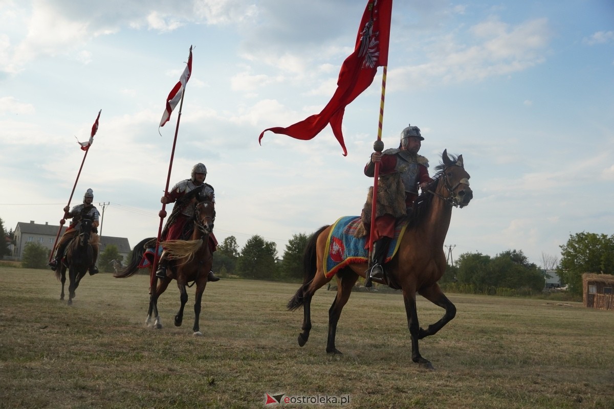 Rekonstrukcja historyczna Bolszewika goń! w Rzekuniu [17.08.2024] - zdjęcie #484 - eOstroleka.pl