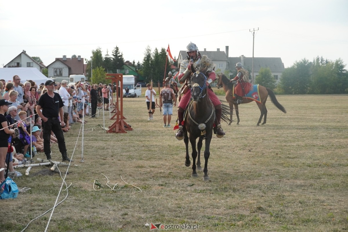 Rekonstrukcja historyczna Bolszewika goń! w Rzekuniu [17.08.2024] - zdjęcie #460 - eOstroleka.pl