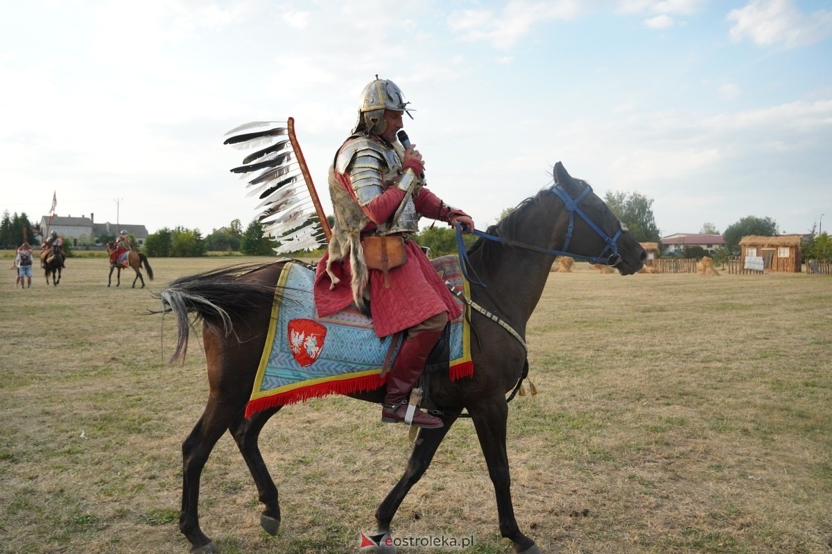 Rekonstrukcja historyczna Bolszewika goń! w Rzekuniu [17.08.2024] - zdjęcie #451 - eOstroleka.pl