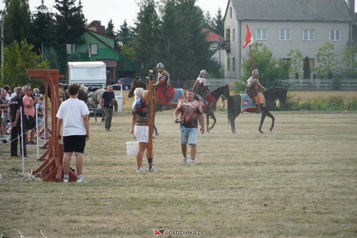 Rekonstrukcja historyczna Bolszewika goń! w Rzekuniu [17.08.2024] - zdjęcie #414 - eOstroleka.pl