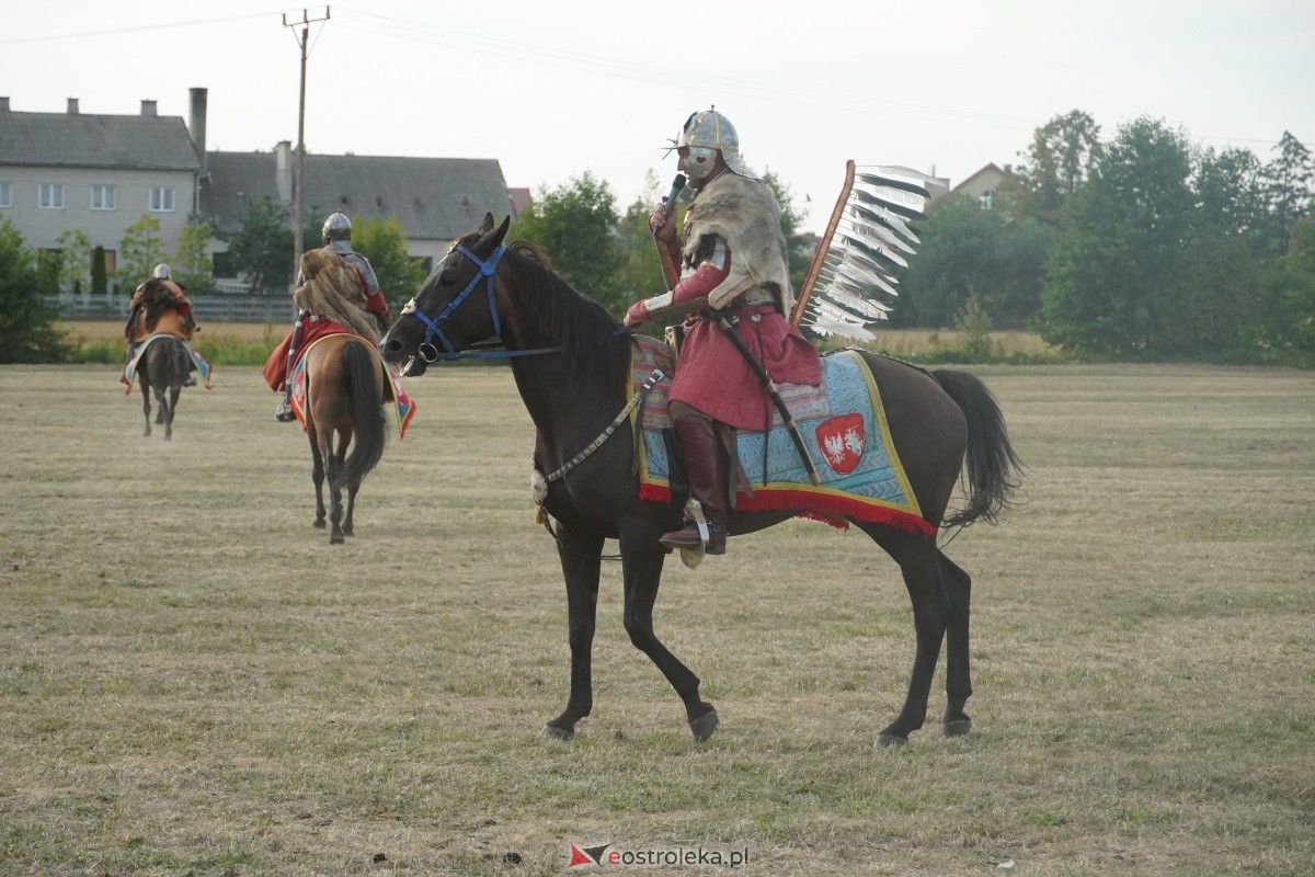 Rekonstrukcja historyczna Bolszewika goń! w Rzekuniu [17.08.2024] - zdjęcie #438 - eOstroleka.pl