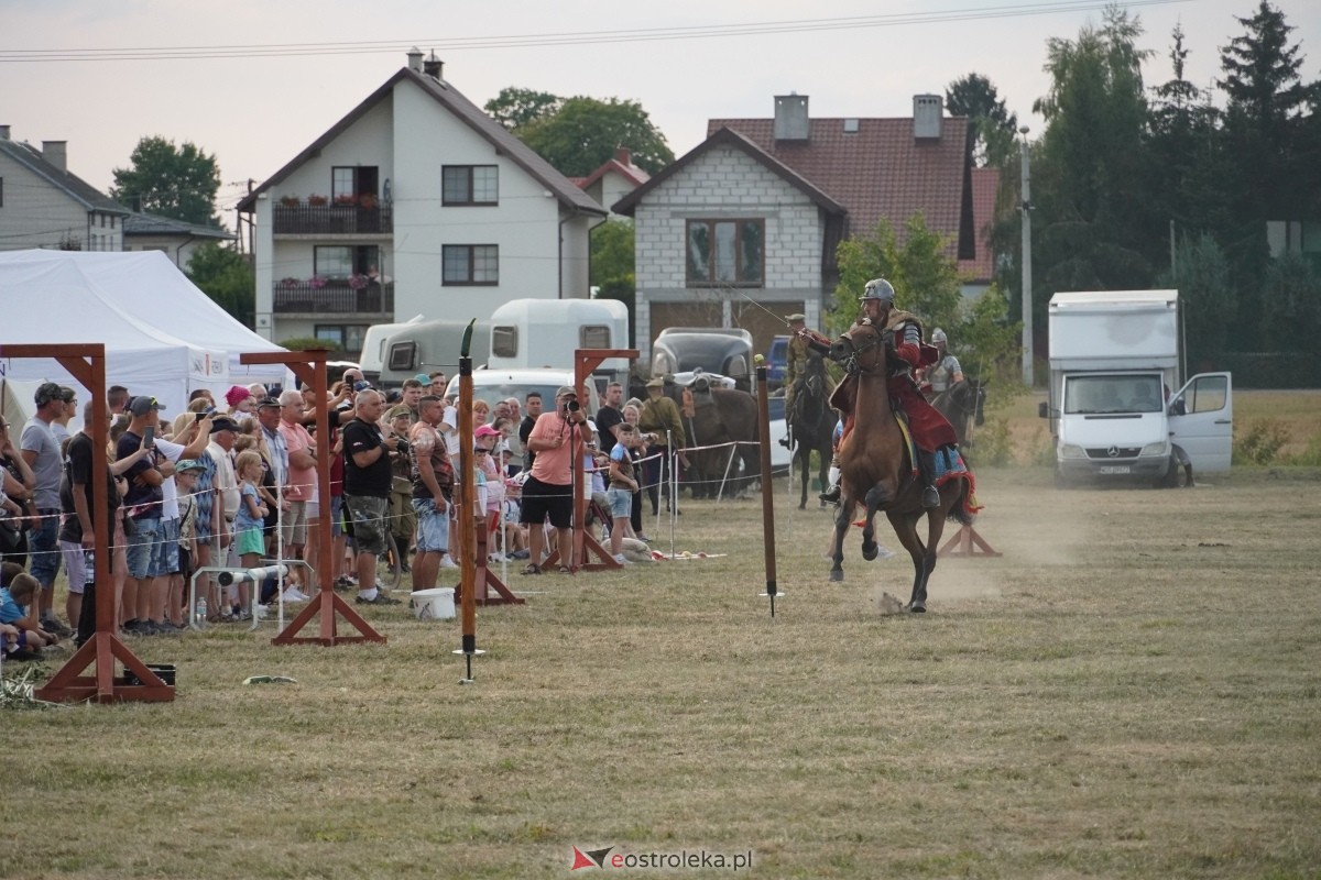 Rekonstrukcja historyczna Bolszewika goń! w Rzekuniu [17.08.2024] - zdjęcie #432 - eOstroleka.pl