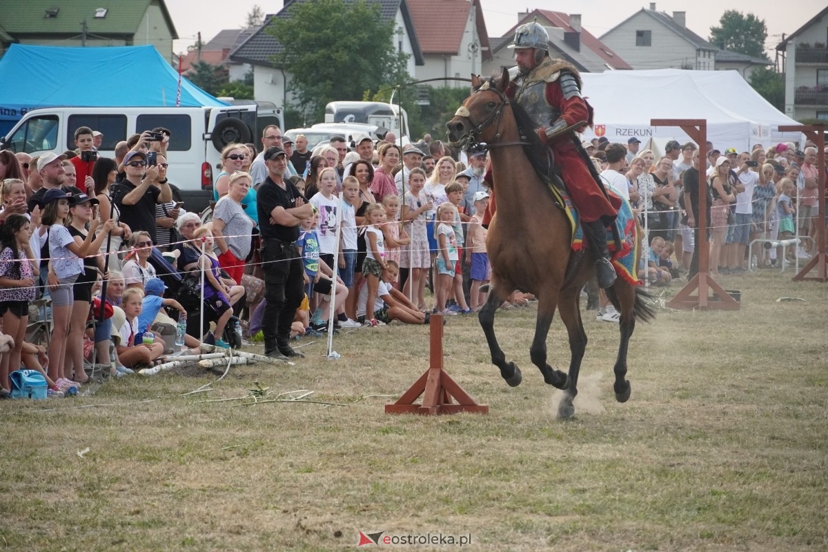Rekonstrukcja historyczna Bolszewika goń! w Rzekuniu [17.08.2024] - zdjęcie #428 - eOstroleka.pl