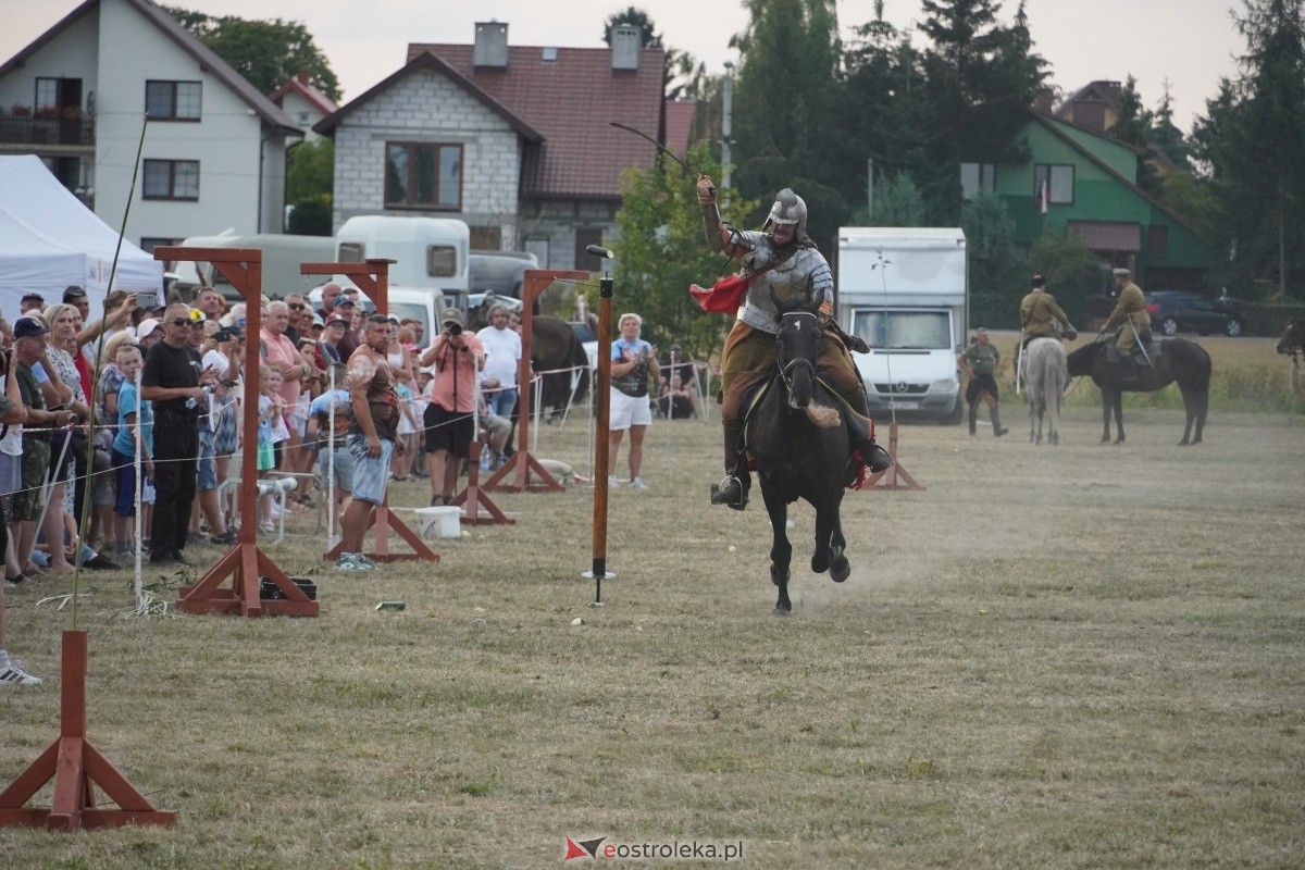 Rekonstrukcja historyczna Bolszewika goń! w Rzekuniu [17.08.2024] - zdjęcie #413 - eOstroleka.pl
