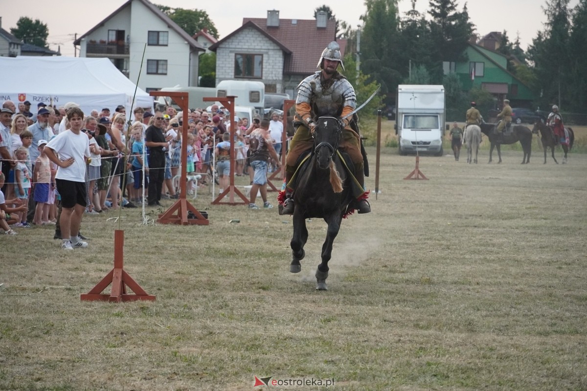 Rekonstrukcja historyczna Bolszewika goń! w Rzekuniu [17.08.2024] - zdjęcie #411 - eOstroleka.pl