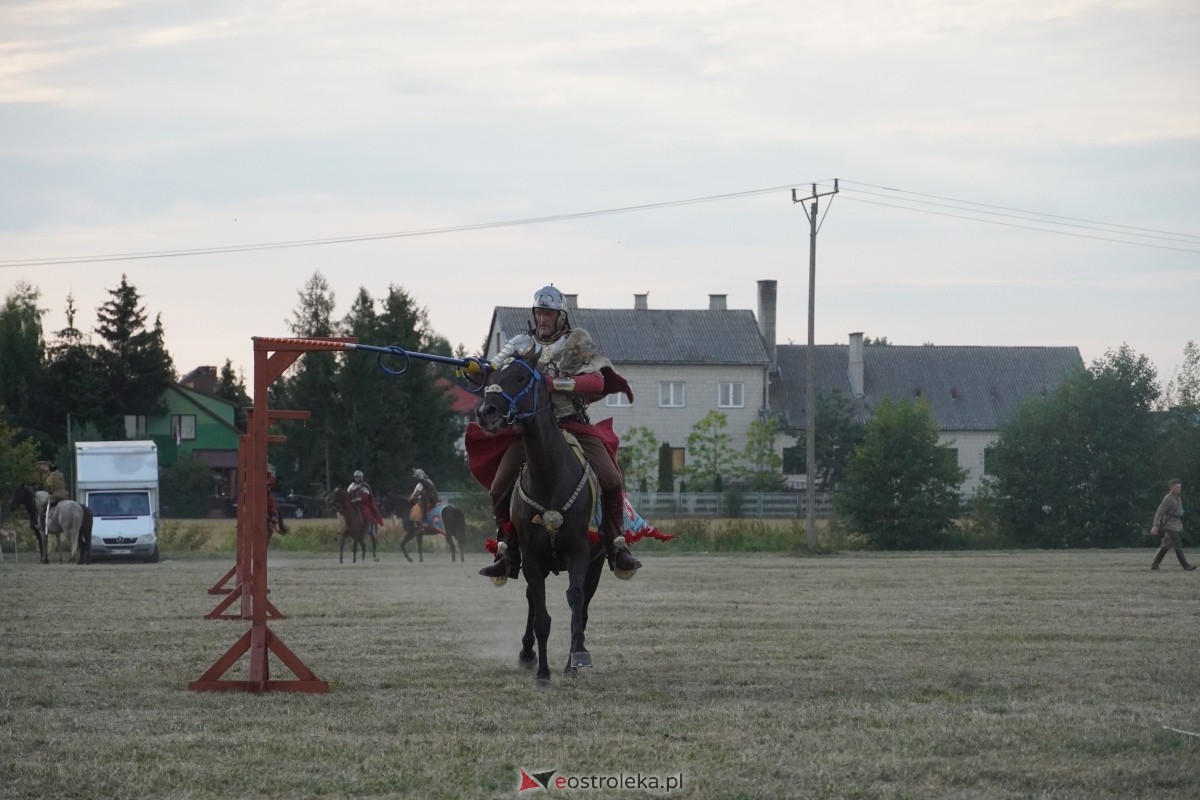 Rekonstrukcja historyczna Bolszewika goń! w Rzekuniu [17.08.2024] - zdjęcie #387 - eOstroleka.pl