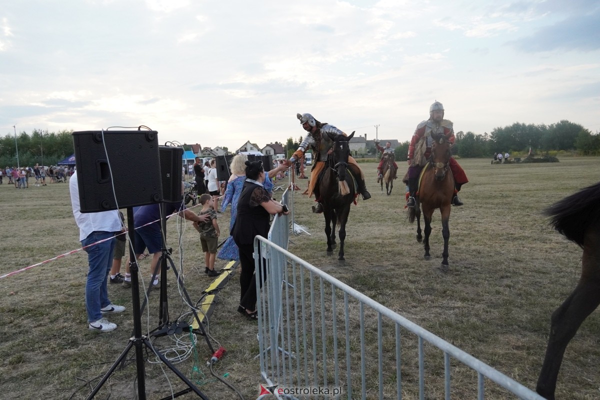 Rekonstrukcja historyczna Bolszewika goń! w Rzekuniu [17.08.2024] - zdjęcie #385 - eOstroleka.pl