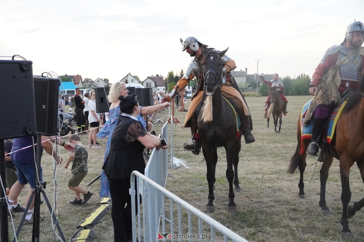 Rekonstrukcja historyczna Bolszewika goń! w Rzekuniu [17.08.2024] - zdjęcie #384 - eOstroleka.pl